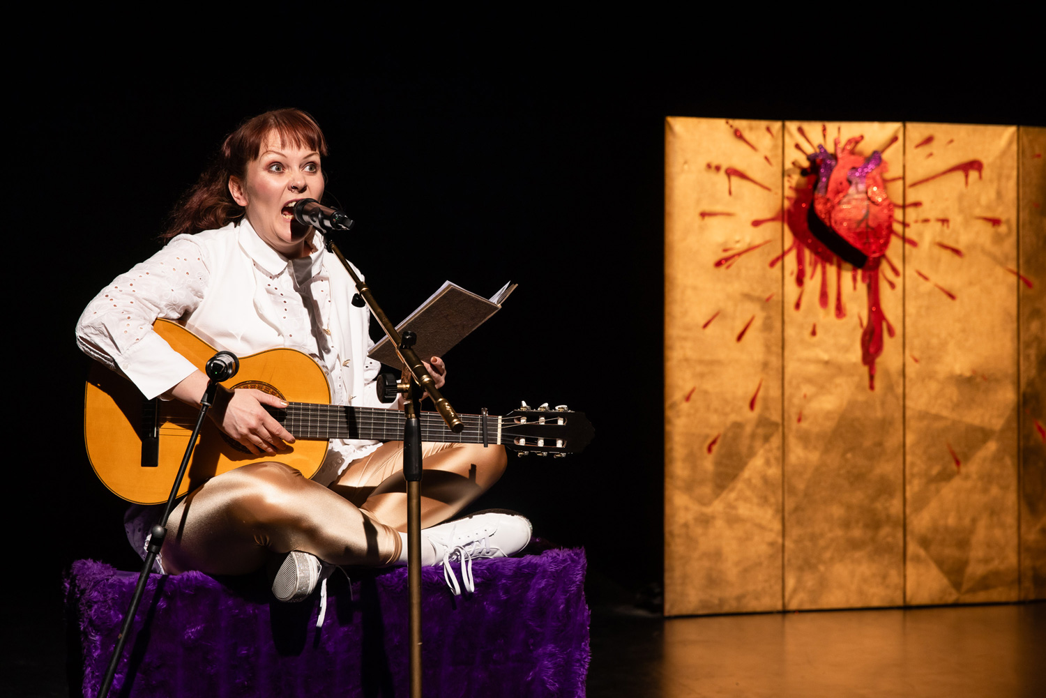Szenenfoto „Heart Shaped Box” von wonderlendt performances beim Best OFF Festival am 25. April 2026