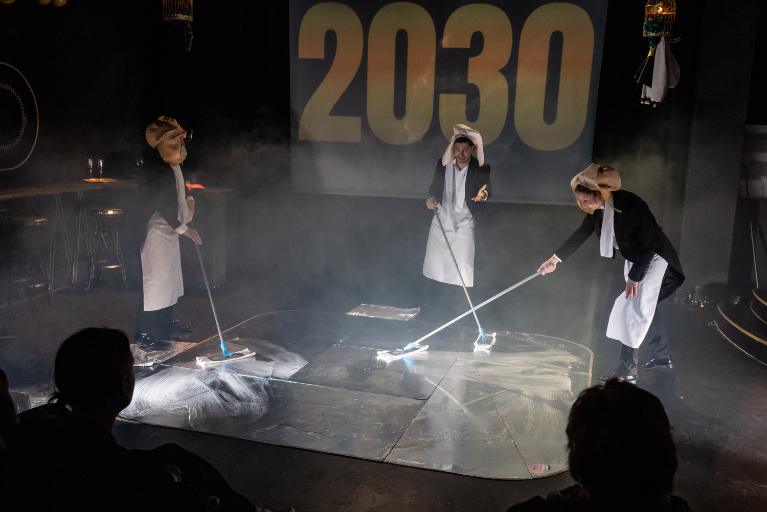 Szenenfoto „MEPHISTO. UNDER PRESSURE.” von Theater an der Glocksee beim Best OFF Festival am 25.04.2026